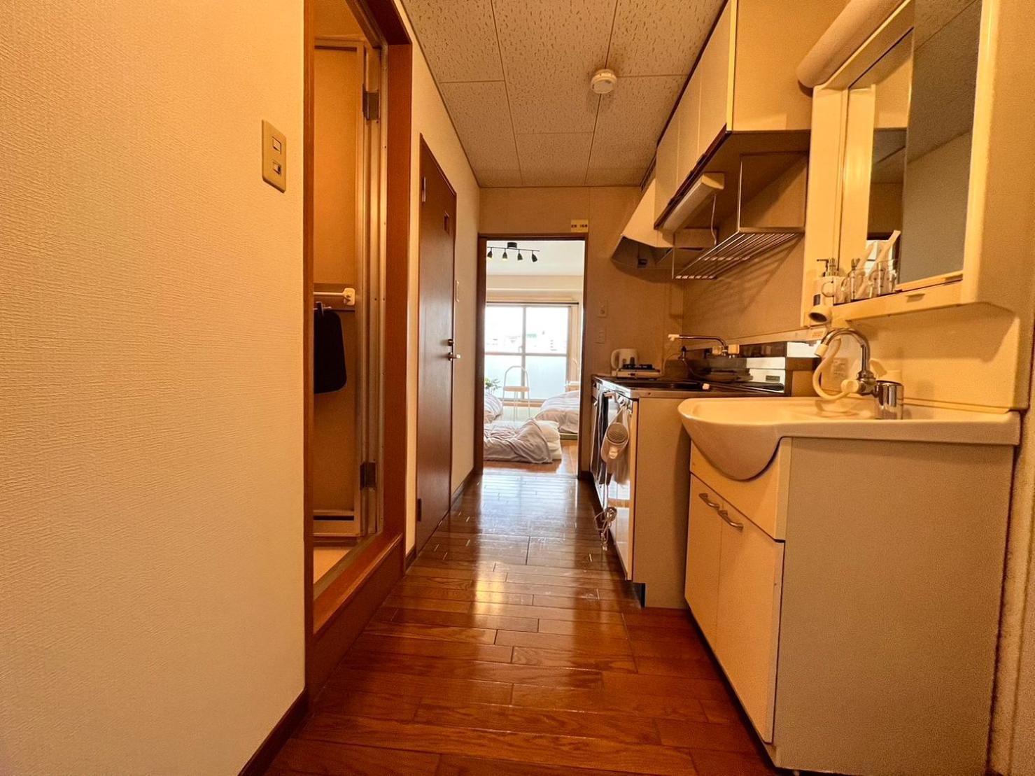 東横のヨコ Apartamento Okayama Exterior foto