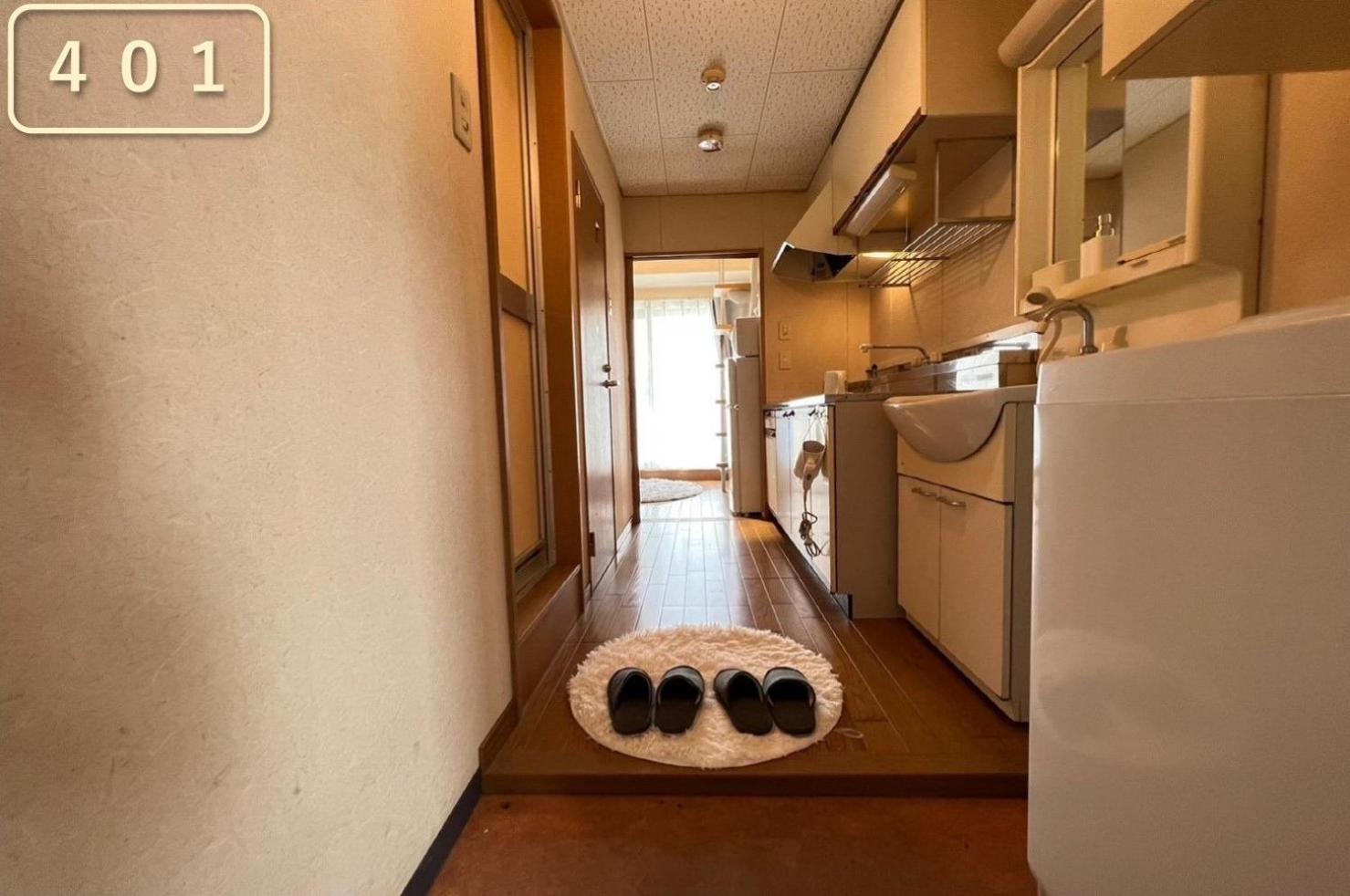 東横のヨコ Apartamento Okayama Exterior foto
